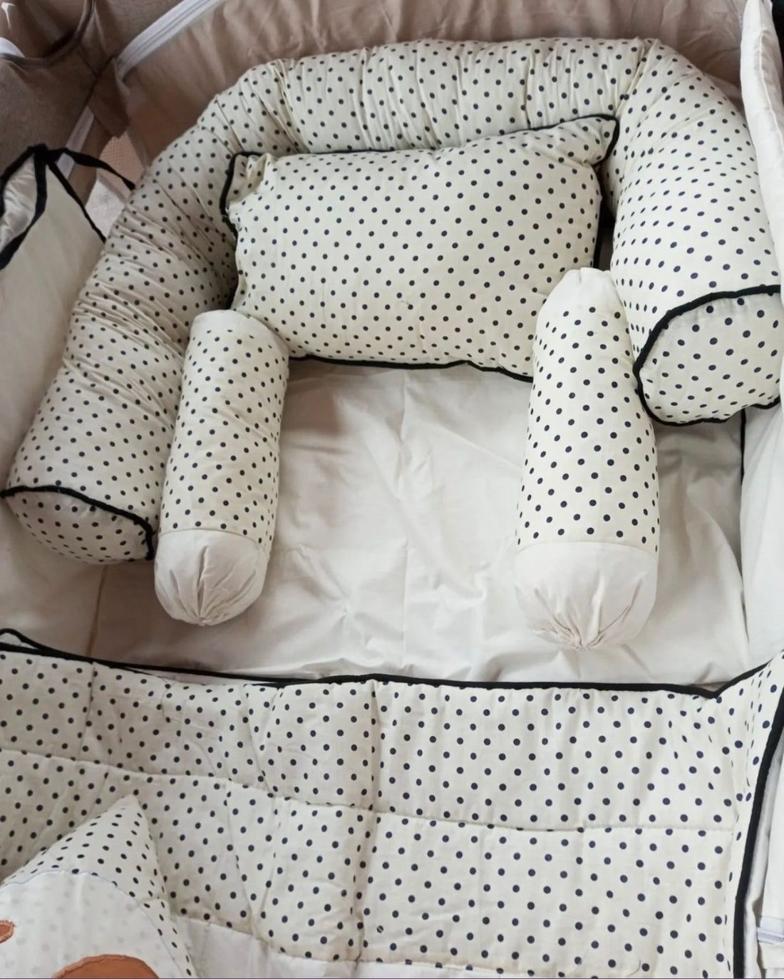 The Lion Cot Bedding Set