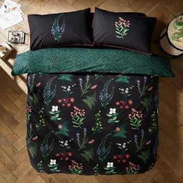 Black Beauty Dunelm King Size comforter  Set - with Filling