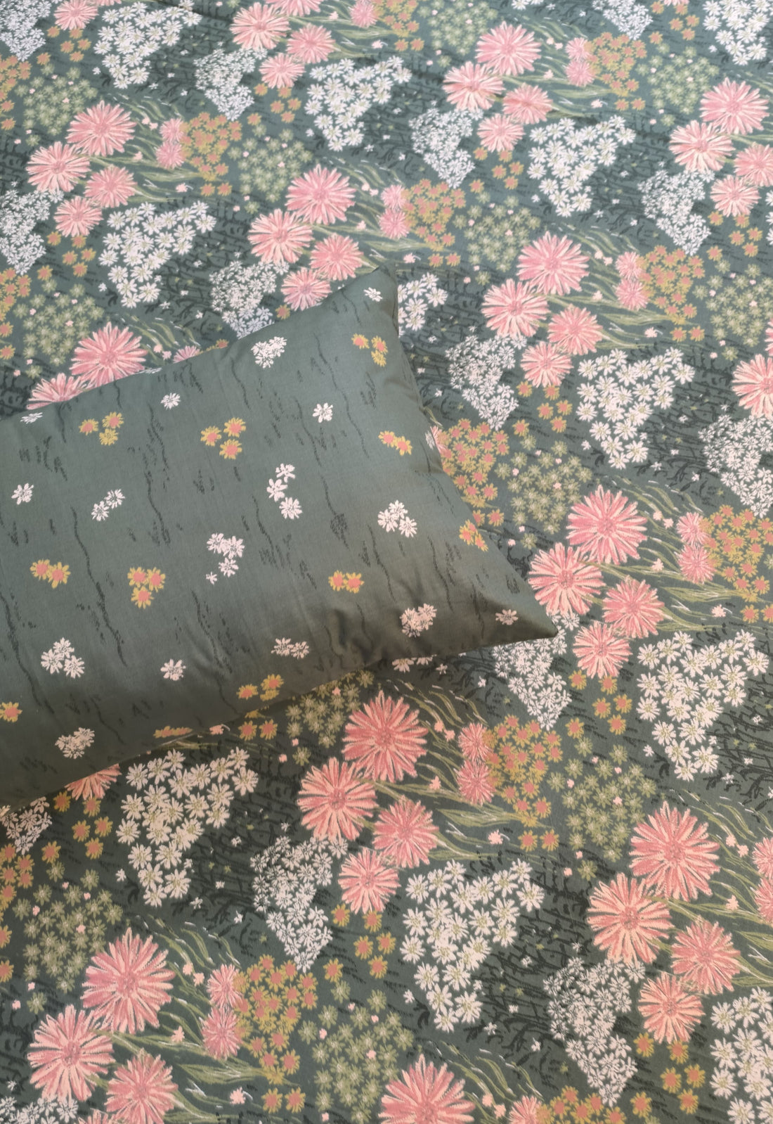 J - 113 Cotton BedSheet