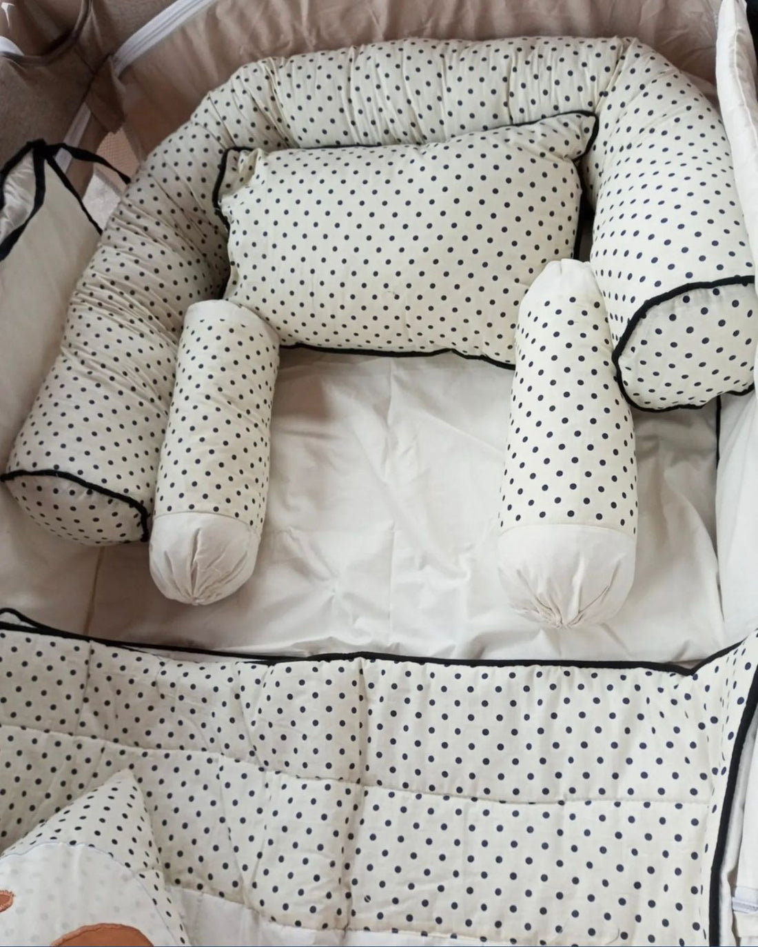 The Lion Cot Bedding Set