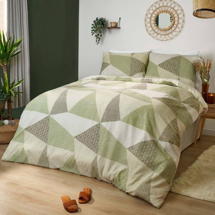 Green pattern King Size Comforter Set - With Filling