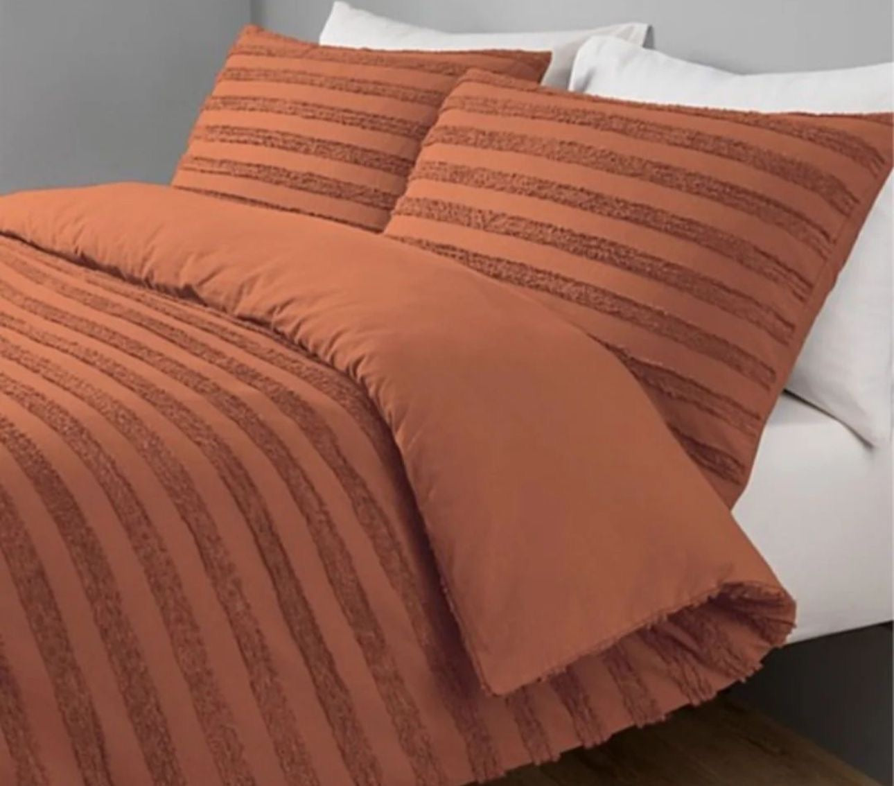 Rust Tufted Cotton Set