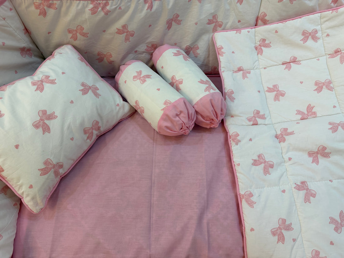 Bow Cot Bedding Set