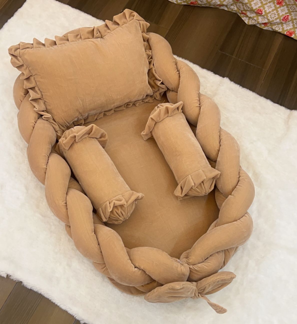 Braided Snuggle Bed - 206