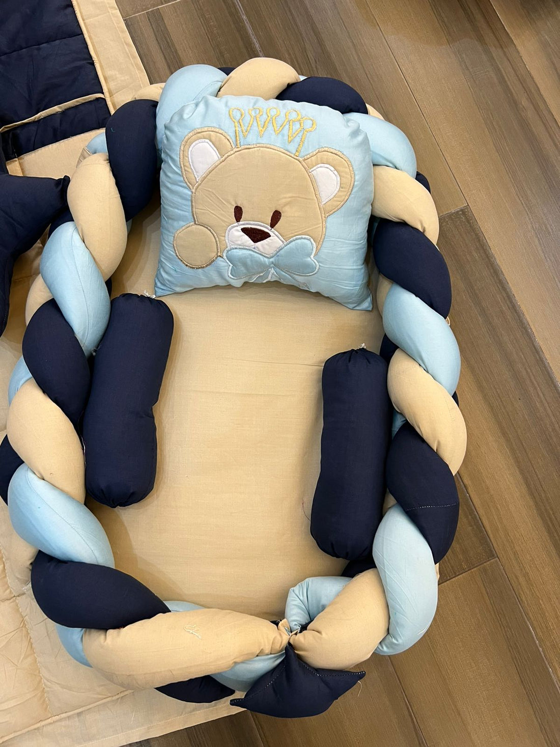 Braided Snuggle Bed - 225