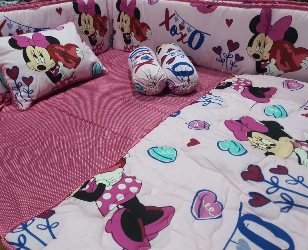 Minnie Mouse Cot Bedding Set