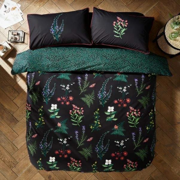 Black Beauty Dunelm King Size comforter  Set - with Filling